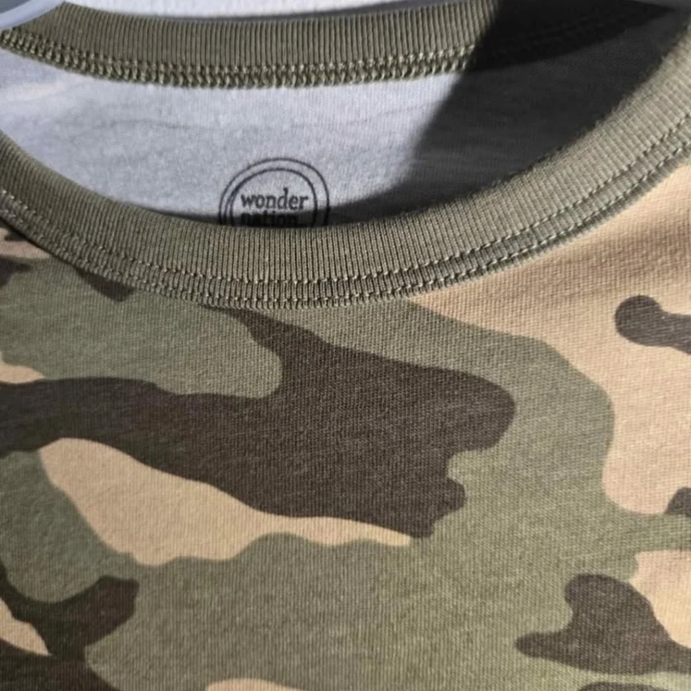 Kids Camo Long Sleeve Shirt-Small - Picture 3 of 5